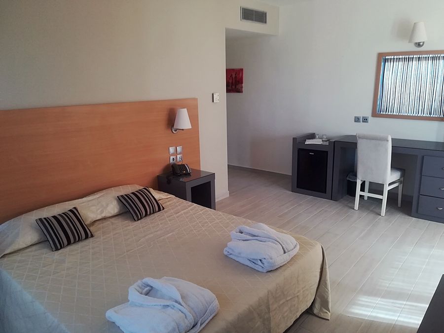 All Senses Ocean Blue Sea Side Resort (Adults Only) Petaloudes Exterior foto